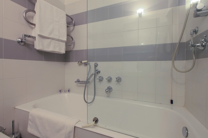 Premium One bedroom apartment - Bathroom